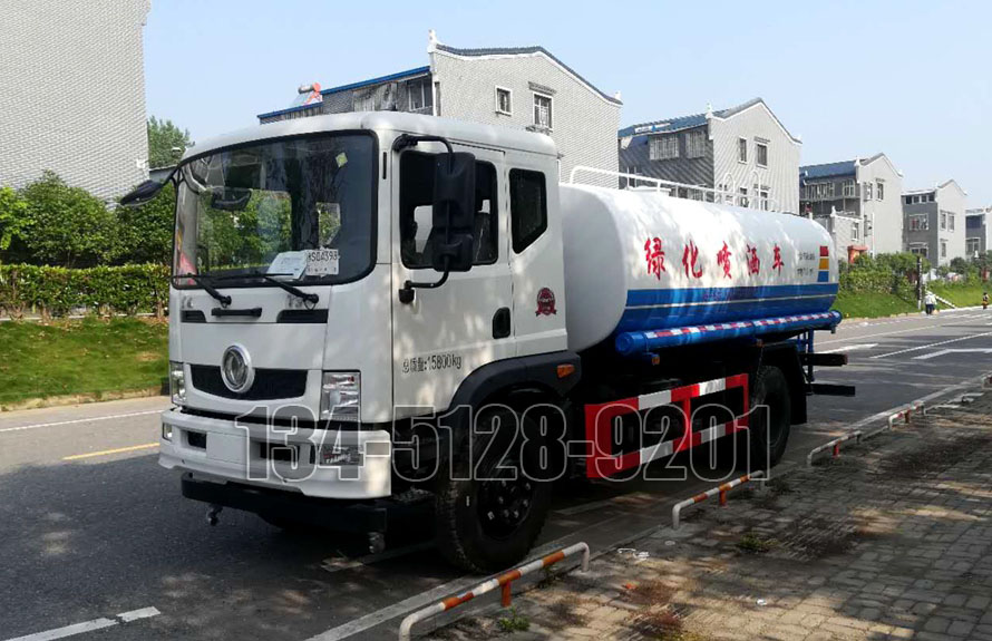 东风T3 12吨洒水车