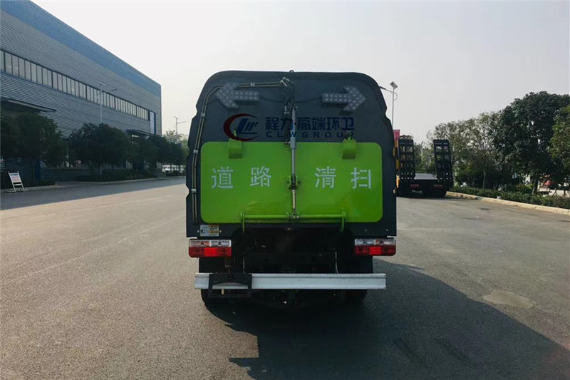 国六东风途逸3方 扫路车