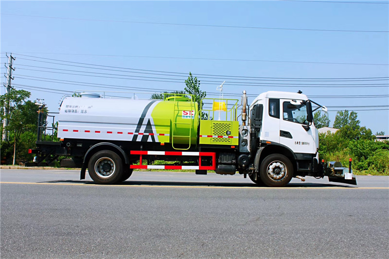 国六东风天锦9方 路面清洗车